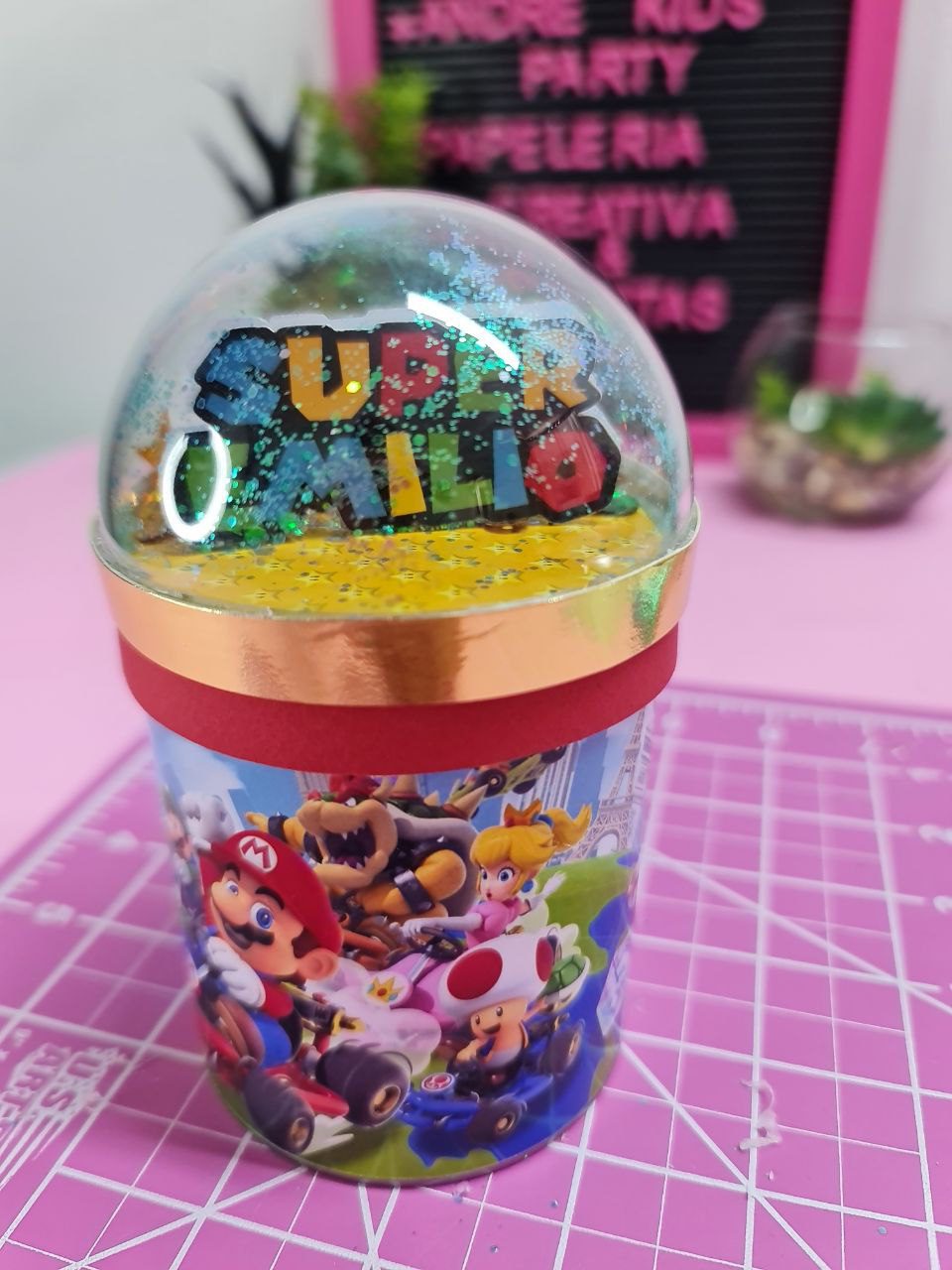 Caja sorpresa con cúpula